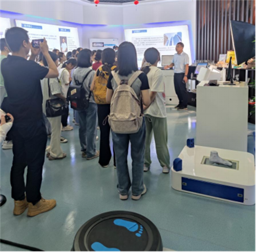 西安工程大学服装设计与工程2020级本科生来领智三维开展生产实习活动505.png